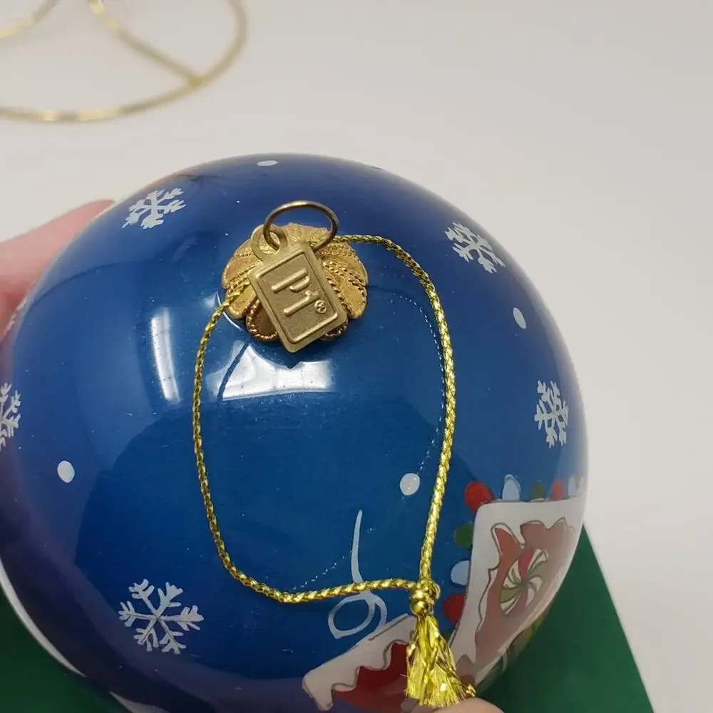 Pier 1 Li bien Reverse Painted 2018 Santa in Car Glass Christmas Ornament w/Box